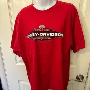 Red Harley Davidson short sleeve t shirt. Size Large